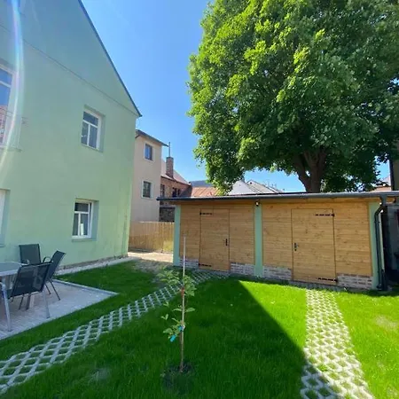 Garden House Apartmán Tachov (Plzen)